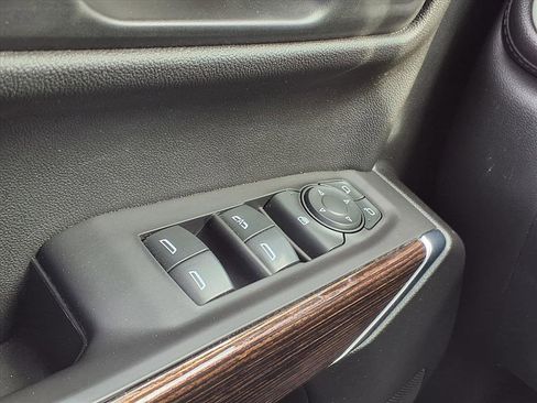 Used 2021 GMC Sierra 1500 Elevation image 21