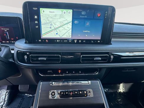 Used 2025 Lincoln Aviator Reserve w/ Equipment Group 201A image 10