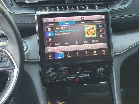 Used 2021 Jeep Grand Cherokee L Limited image 15