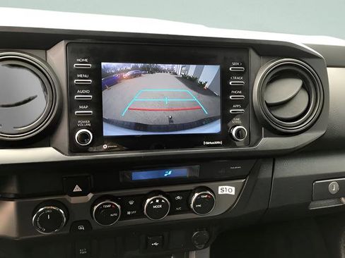 Certified 2022 Toyota Tacoma SR AWD/4WD image 19