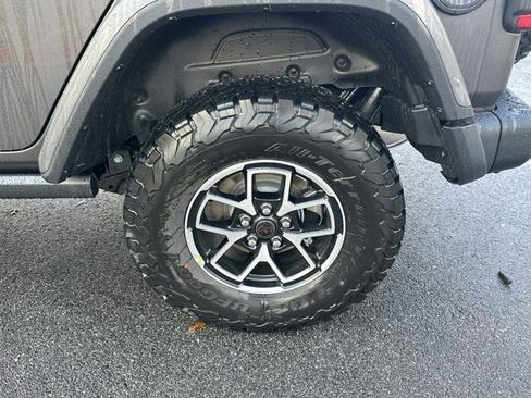 New 2026 Jeep Wrangler Unlimited Rubicon image 18