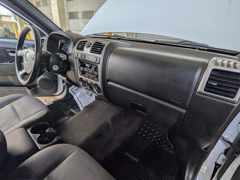 Used 2012 Chevrolet Colorado LT image 17