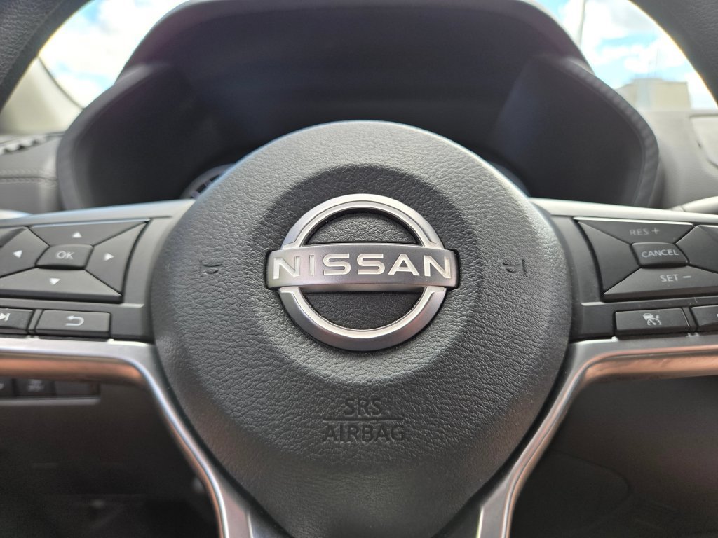 Used 2024 Nissan Sentra SV FWD image 22
