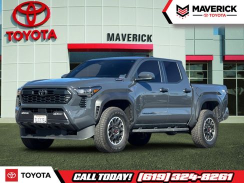 Used 2025 Toyota Tacoma TRD Off-Road image 1