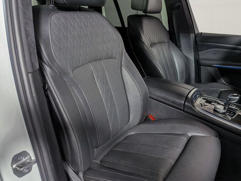 Used 2022 BMW X5 xDrive45e w/ Executive Package AWD/4WD image 30