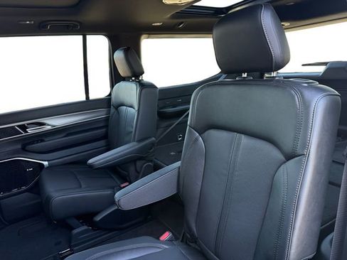 New 2026 Jeep Grand Wagoneer Limited w/ Premium Group II image 13