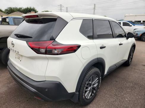 Used 2021 Nissan Rogue S FWD image 5