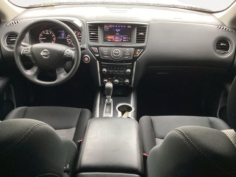 Used 2018 Nissan Pathfinder S AWD/4WD image 3