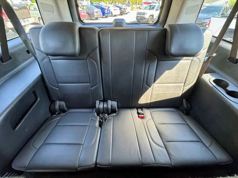 Used 2018 Chevrolet Suburban LT AWD/4WD image 13