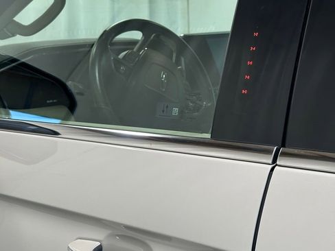 Used 2020 Lincoln Navigator Reserve w/ Luxury Package image 11