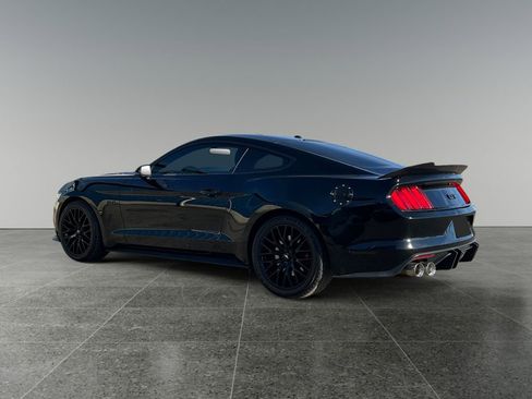 Used 2017 Ford Mustang GT Premium w/ GT Performance Package image 5