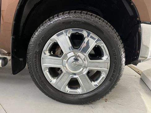 Used 2016 Toyota Tundra 1794 Edition image 17