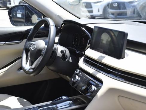 Used 2025 INFINITI QX60 Sensory w/ Vision Package AWD/4WD image 32