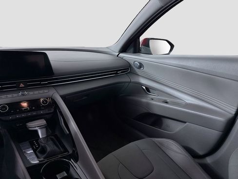 Certified 2023 Hyundai Elantra SEL w/ Convenience Package image 24