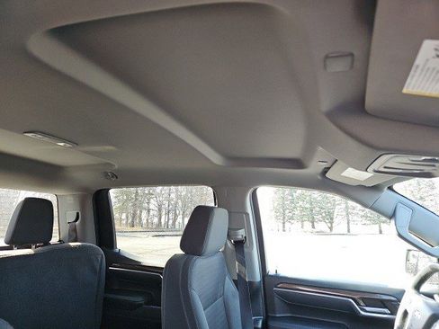 Used 2025 Chevrolet Silverado 1500 LT image 13