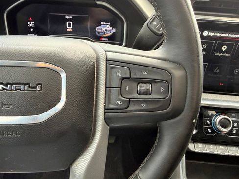 Used 2025 GMC Sierra 2500 Denali w/ Denali Reserve Package AWD/4WD image 11