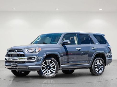 Used 2024 Toyota 4Runner Limited AWD/4WD image 2