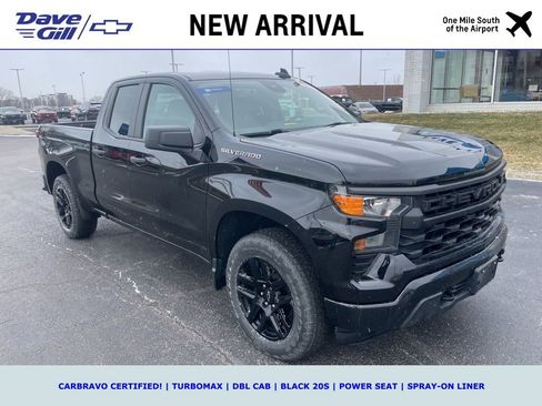 Certified 2022 Chevrolet Silverado 1500 Custom image 1