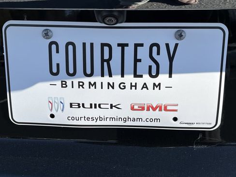 Used 2024 GMC Yukon SLT w/ SLT Luxury Package image 37