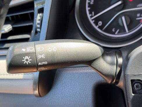 Certified 2023 Toyota Camry SE image 21