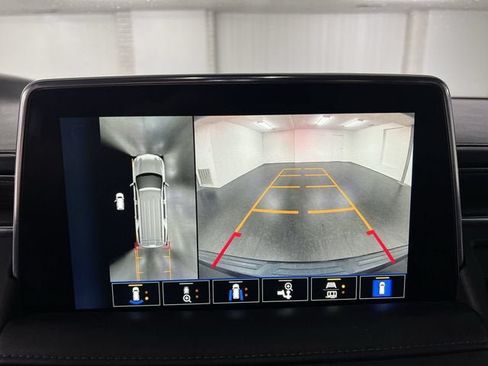 Used 2022 Chevrolet Tahoe High Country AWD/4WD image 14