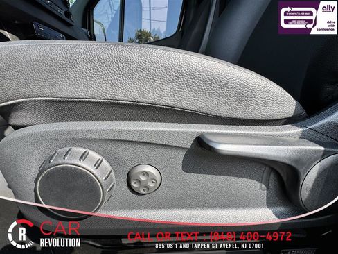 Used 2024 Mercedes-Benz Sprinter 2500 image 17