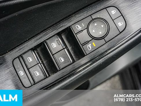 Used 2024 Nissan Rogue S FWD image 46