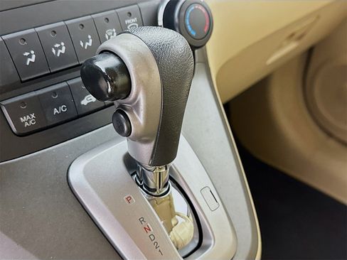 Used 2010 Honda CR-V LX image 16