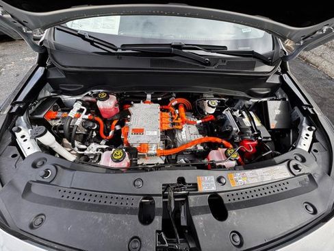 Used 2023 Chevrolet Bolt EUV LT image 7