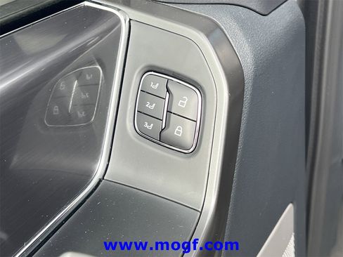 Used 2025 Ford F150 Lariat w/ Equipment Group 501A Mid image 23