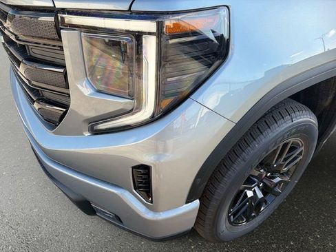 New 2026 GMC Sierra 1500 Elevation image 9