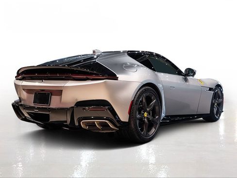 Used 2025 Ferrari 12Cilindri image 10