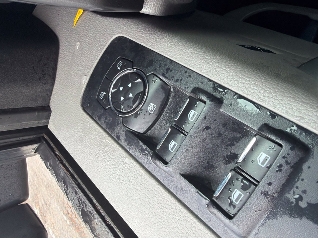 Used 2015 Ford F150 XLT AWD/4WD image 15