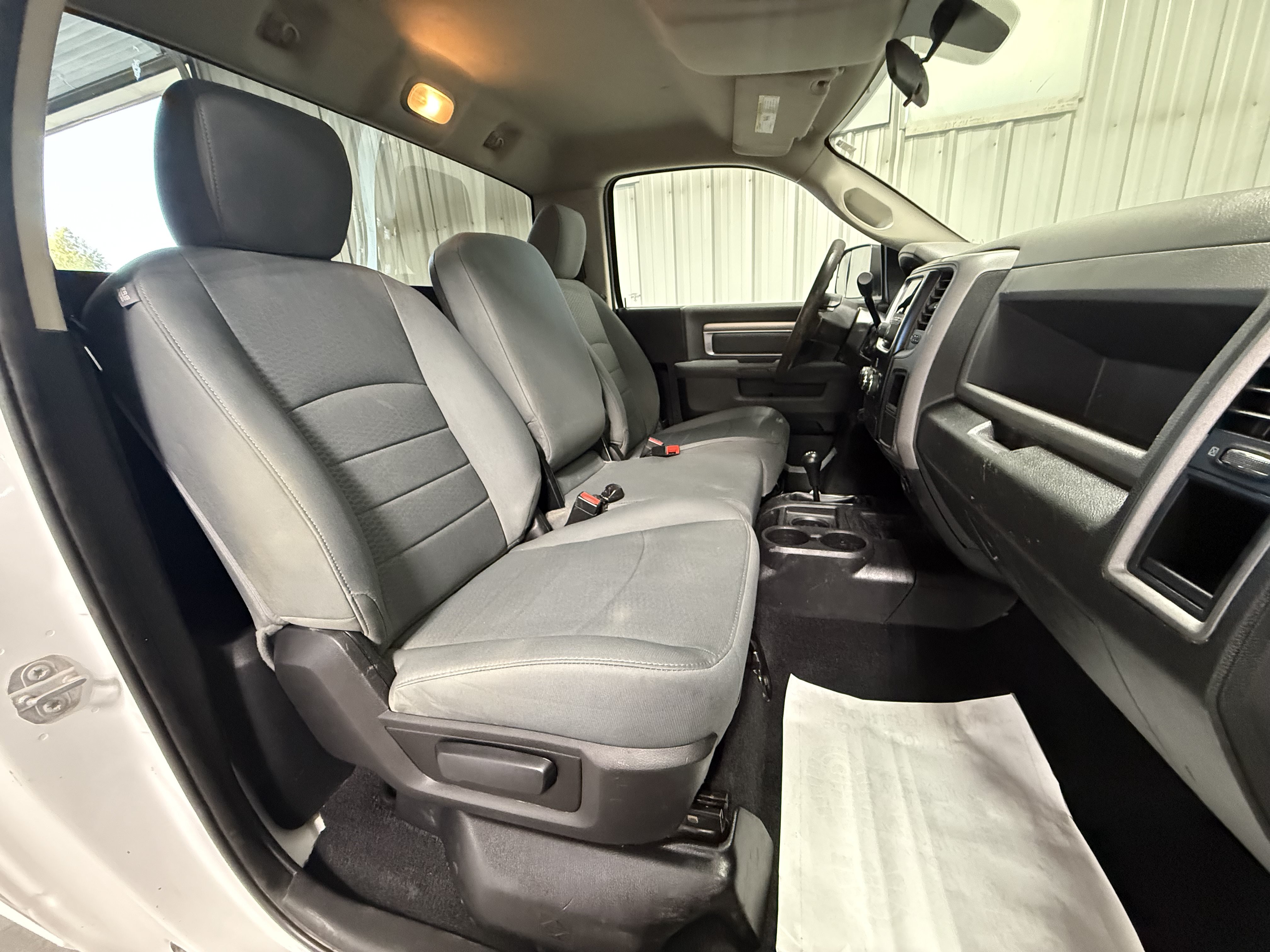 Used 2017 RAM 2500 Tradesman w/ Chrome Appearance Group AWD/4WD image 7