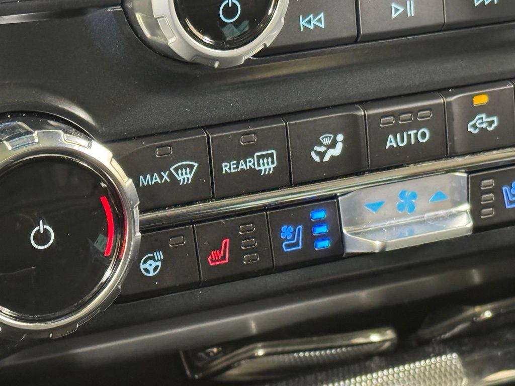 Used 2025 Ford F150 Raptor AWD/4WD image 47