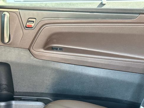 New 2026 Honda Odyssey Touring image 17