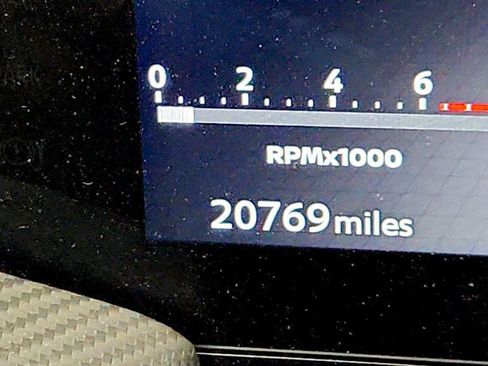 Used 2025 Nissan Kicks SR w/ SR Premium Package AWD/4WD image 16
