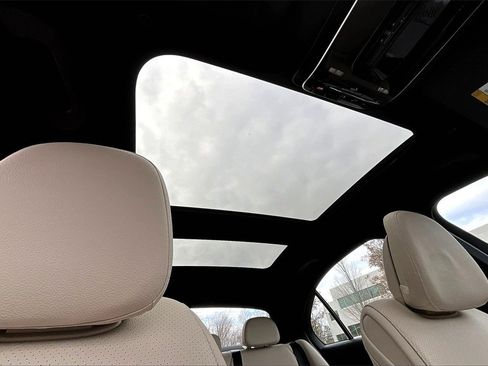 Certified 2023 Mercedes-Benz C 300 4MATIC Sedan image 17