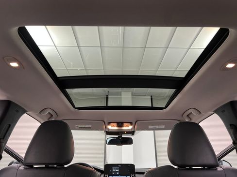 Used 2024 Mitsubishi Outlander SE image 43