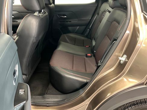 Used 2025 Nissan Kicks SR FWD image 22