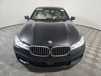 Used 2018 BMW 750i RWD video 2