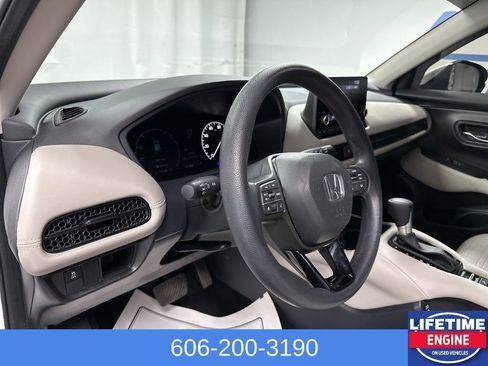 Used 2025 Honda HR-V LX image 17