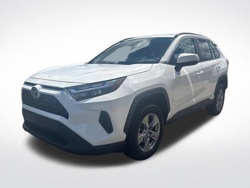 Used 2024 Toyota RAV4 XLE FWD image 14