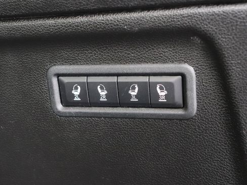 Used 2024 Jeep Wagoneer L Series II w/ Flexible Seating Group image 69