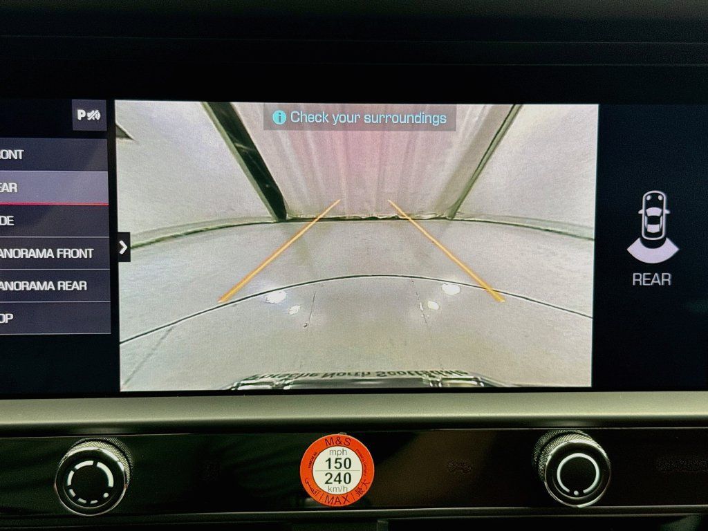 Certified 2022 Porsche Macan S AWD/4WD image 16