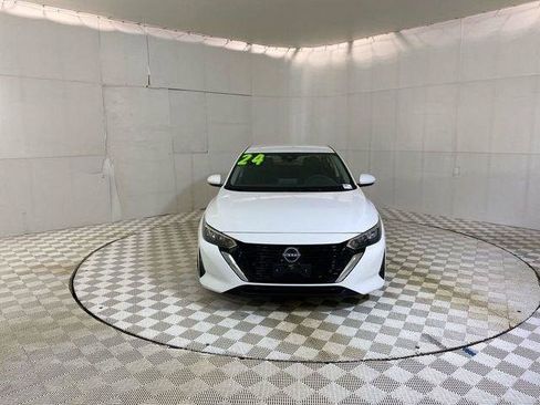 Used 2024 Nissan Sentra SV FWD image 21