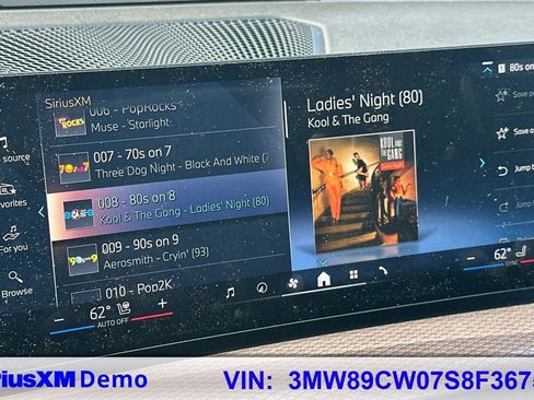 Used 2025 BMW 330i xDrive Sedan w/ Convenience Package image 33