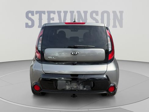 Used 2016 Kia Soul + FWD image 4