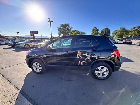 Used 2020 Chevrolet Trax LS w/ Tint and Cruise Package image 7