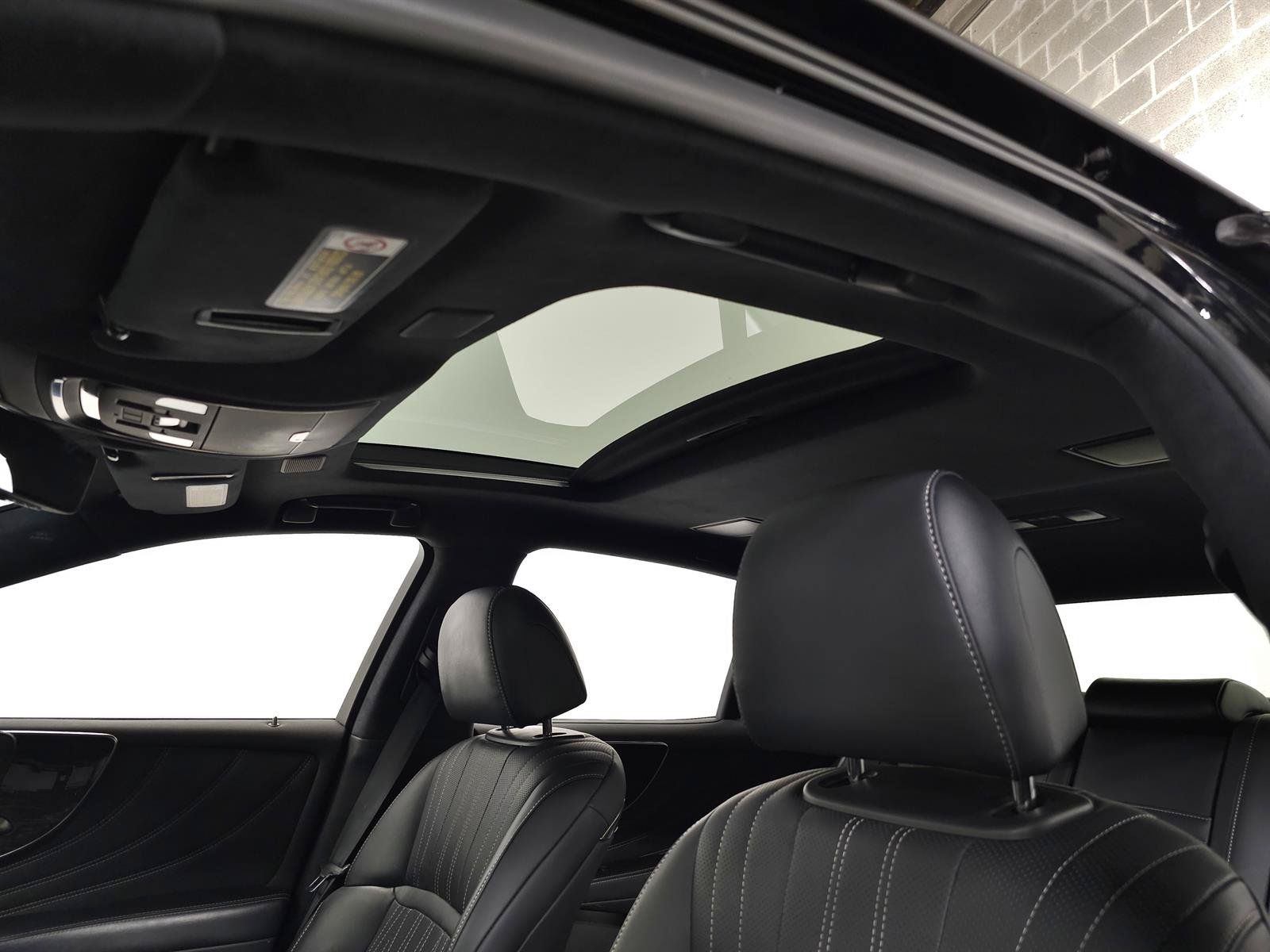 Used 2022 Lexus LS 500 AWD w/ Interior Upgrade Package image 18